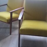 Paire de fauteuils restaurés - velours jaune