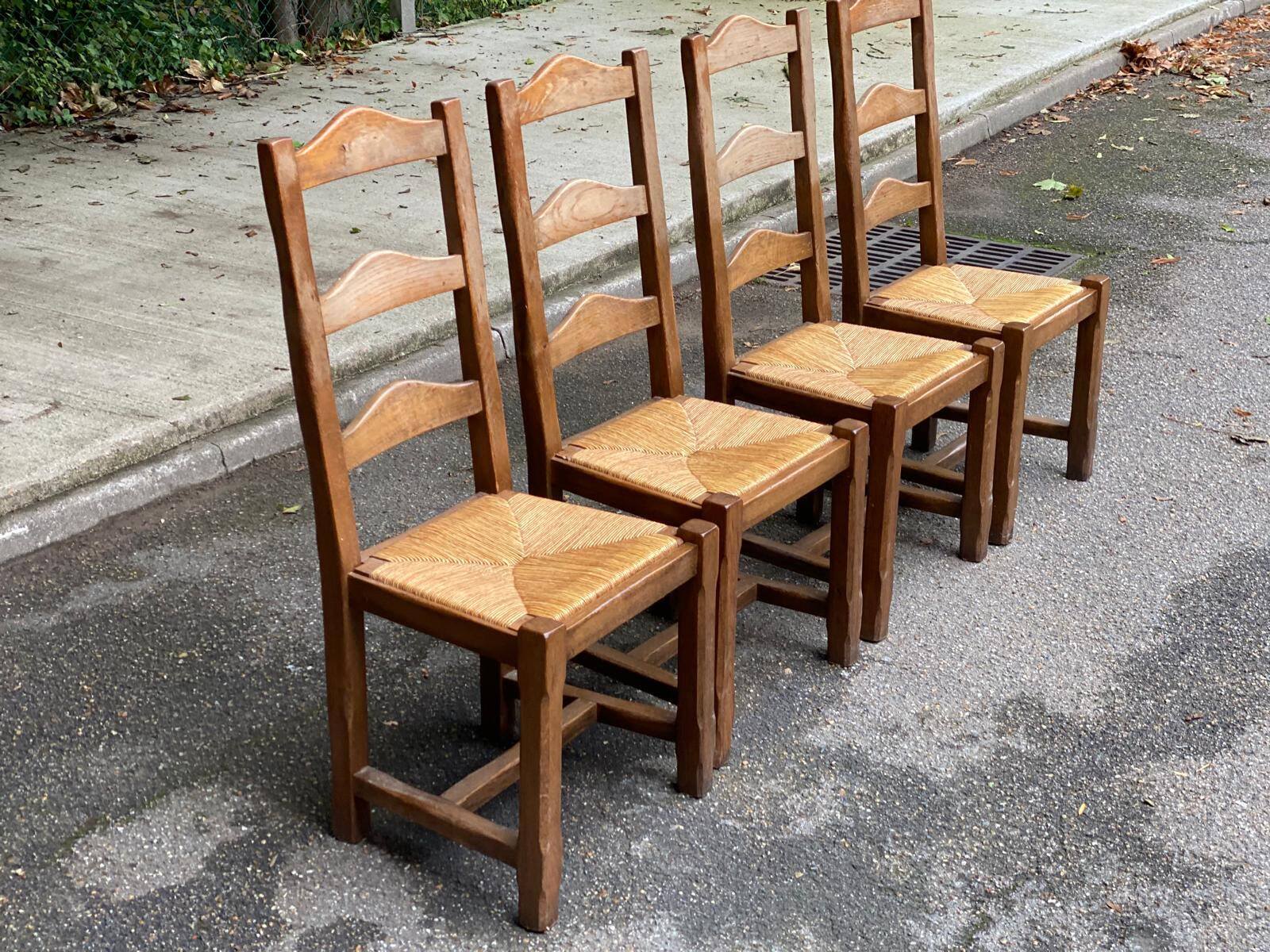 4 solid oak dining chairs with farmhouse straw