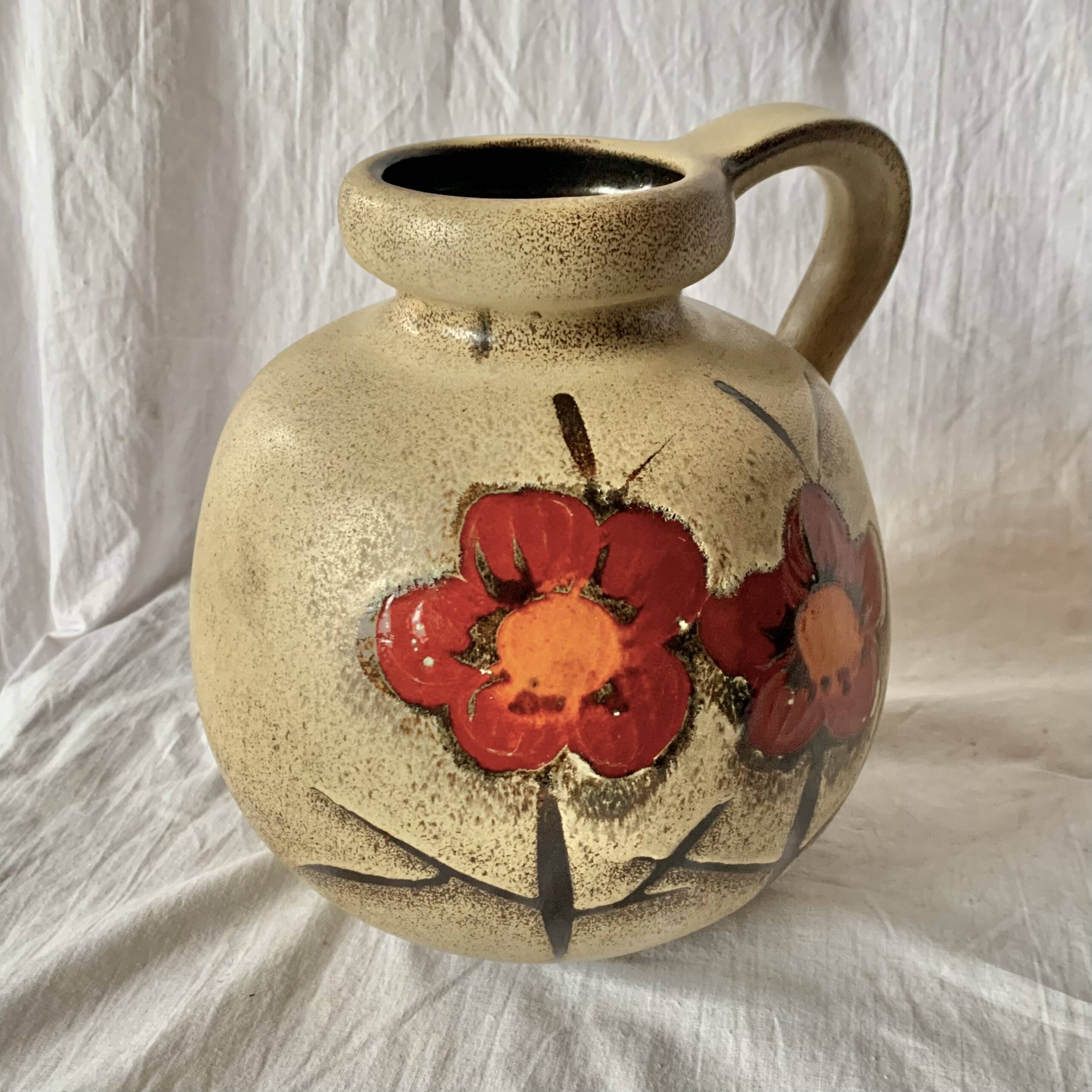 Scheurich vase 484-21 - West Germany - floral decoration