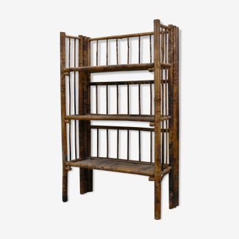 Foldable bookcase in bamboo