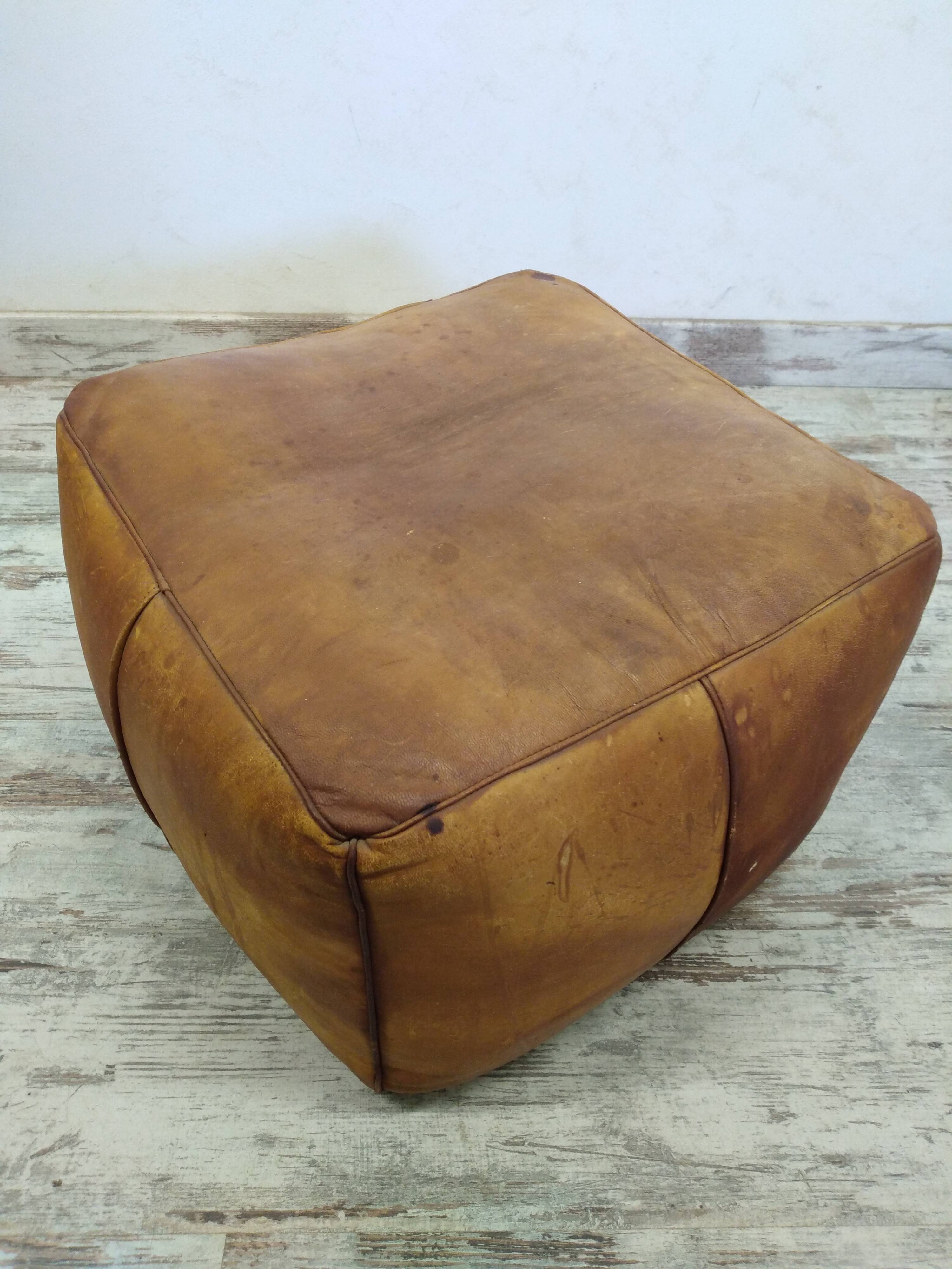 Pouf Ancien Fait Main – Marocain Carré 55cm, Assise Basse Vintage