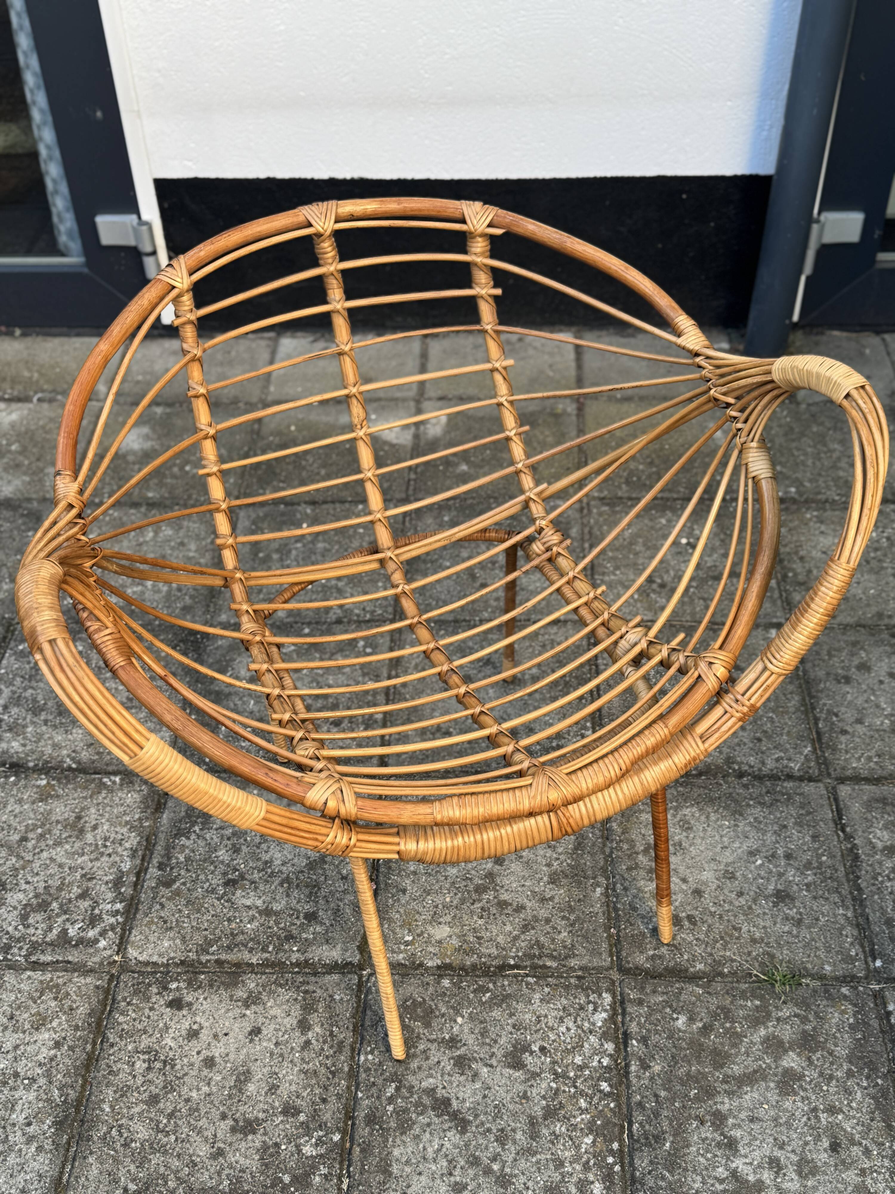 Chaises italiennes modernes en rotin et métal du milieu du siècle