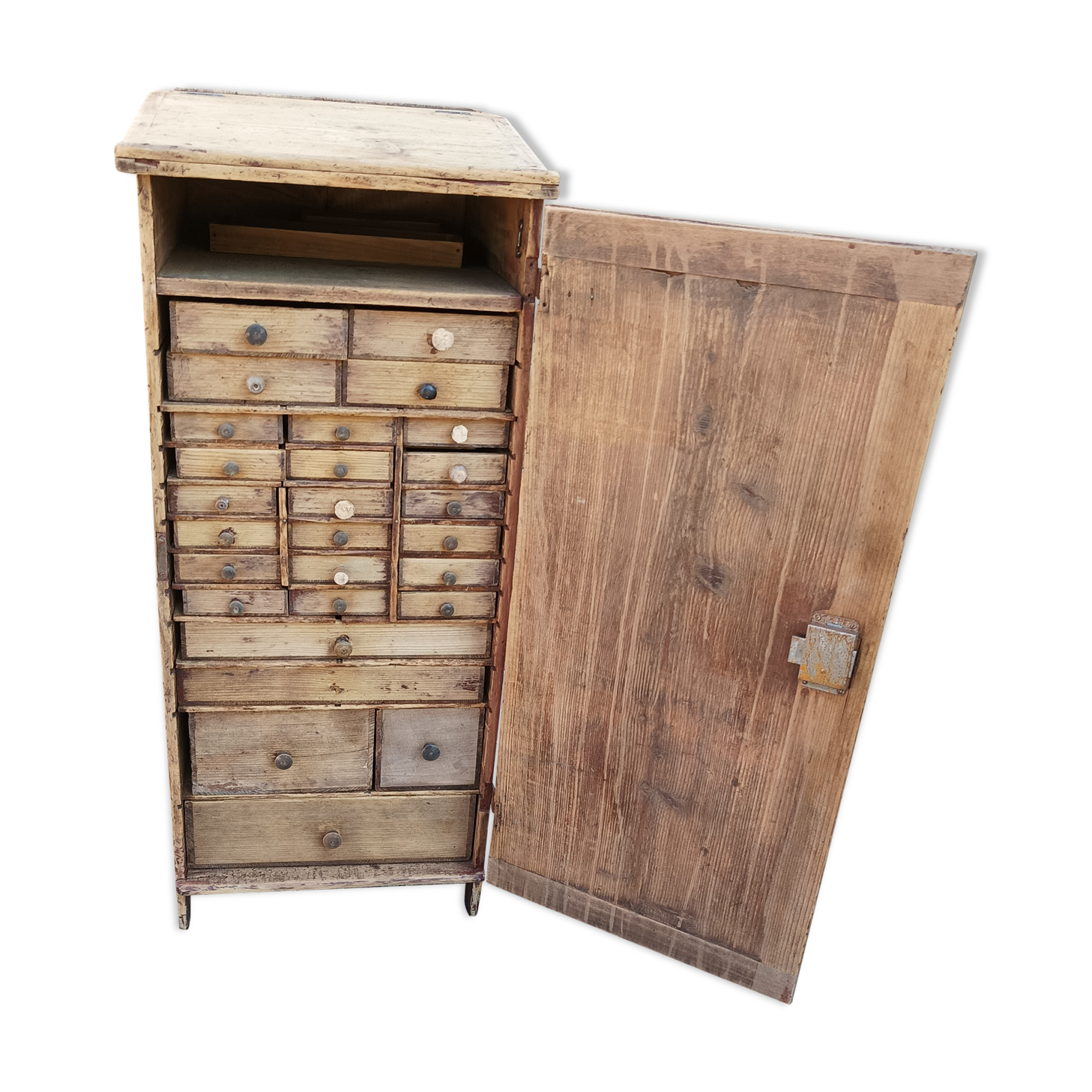 Watchmaker's furniture