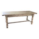 Farm table