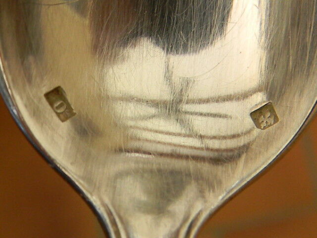 Set of 6 teaspoons in silver metal