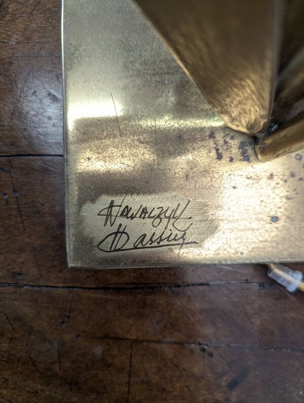 Lampe en laiton et corail de Christian Nowaczyk et Daniel Chassin