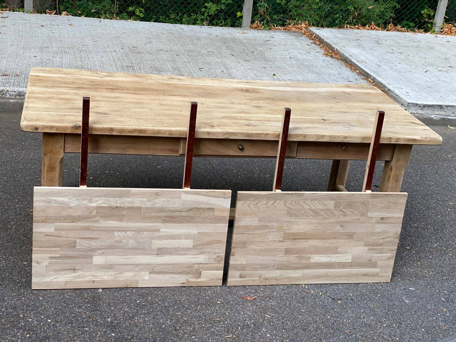 Large extendable farmhouse dining table stripped in solid oak 200-300cm