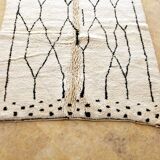Beni Mrirt white rug 240 x 168 cm new