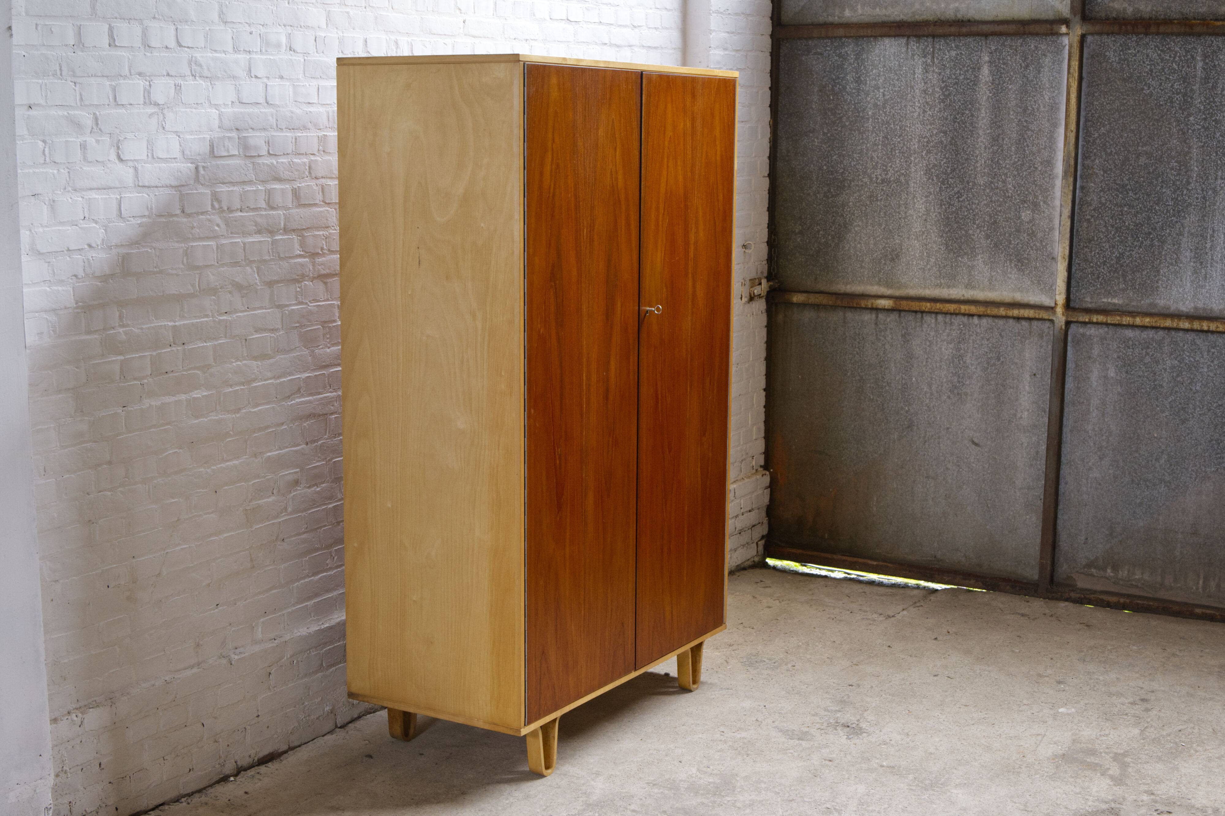 Armoire KB33, par Cees Braakman pour Pastoe, années 1950