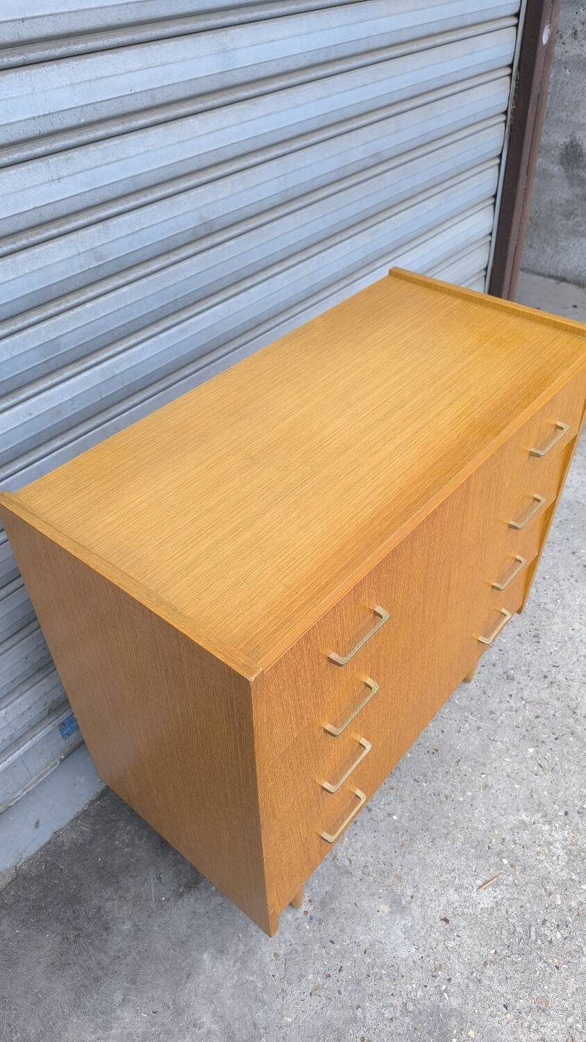 Compass foot chest of drawers in blond oak 1960