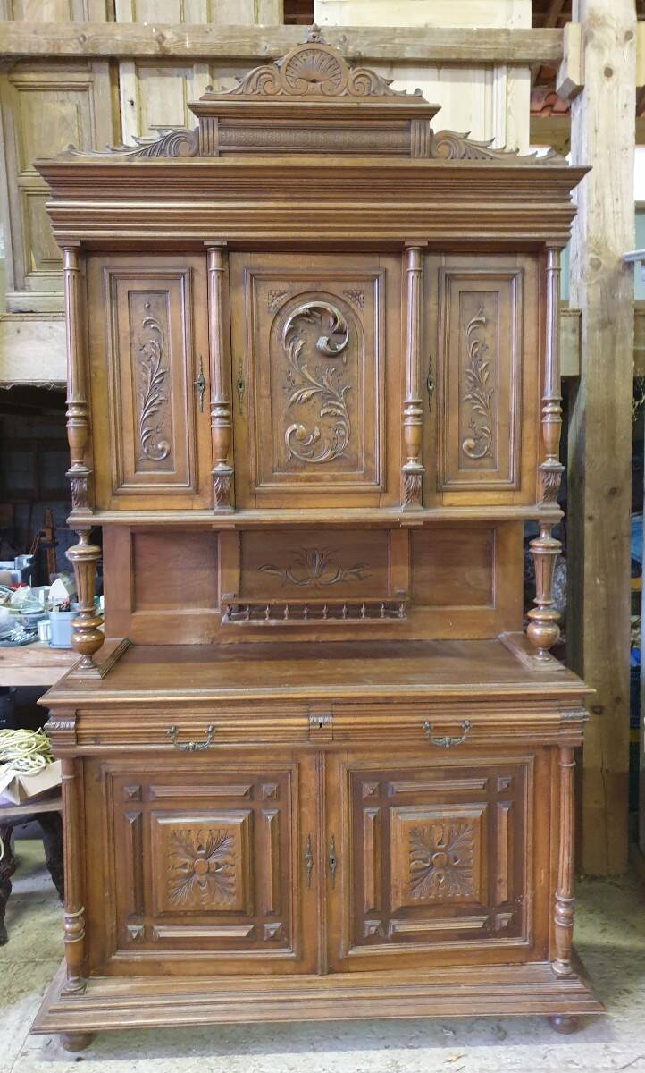 Henri II walnut sideboard, finely ornamented