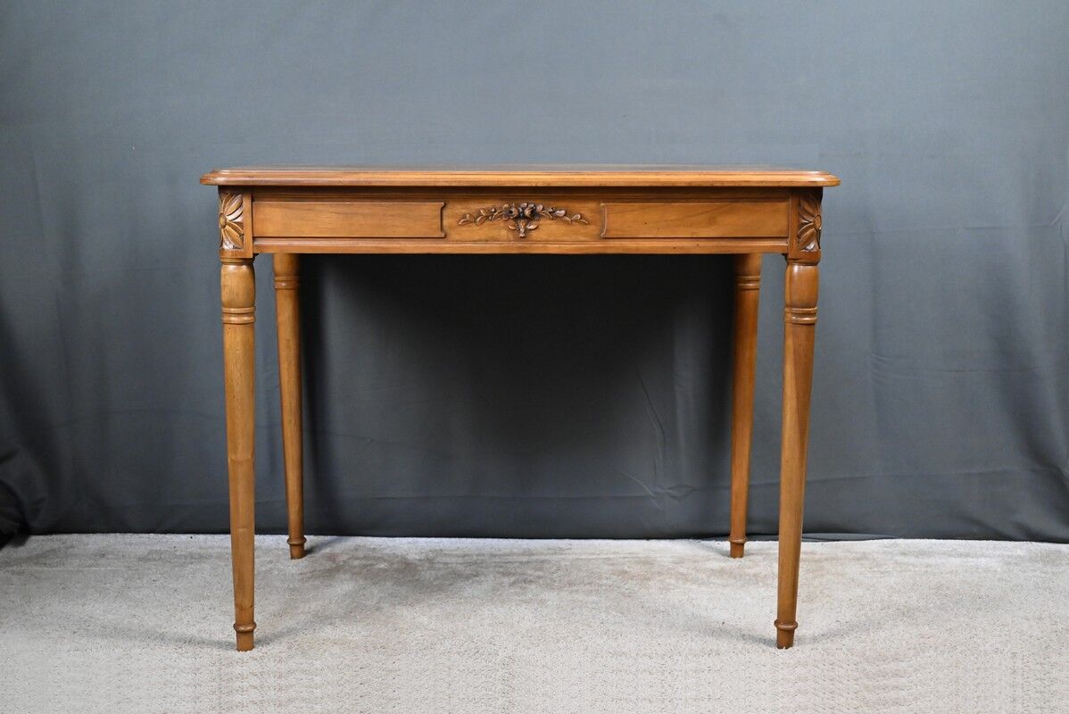 Table bureau en noyer, maison Henry Geneste – 1ère partie XXe