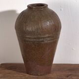 Ancien vase chinois en céramique dans des tons sombres (c.1900)