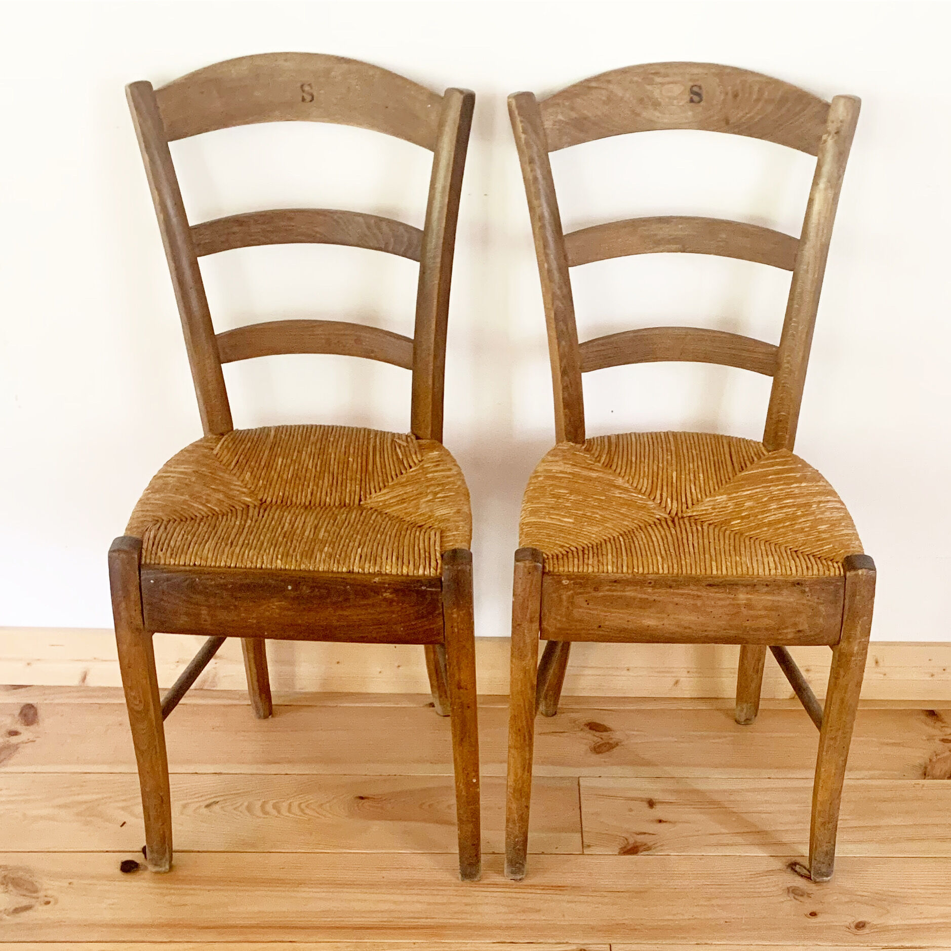 Lot de 6 chaises de ferme vintage
