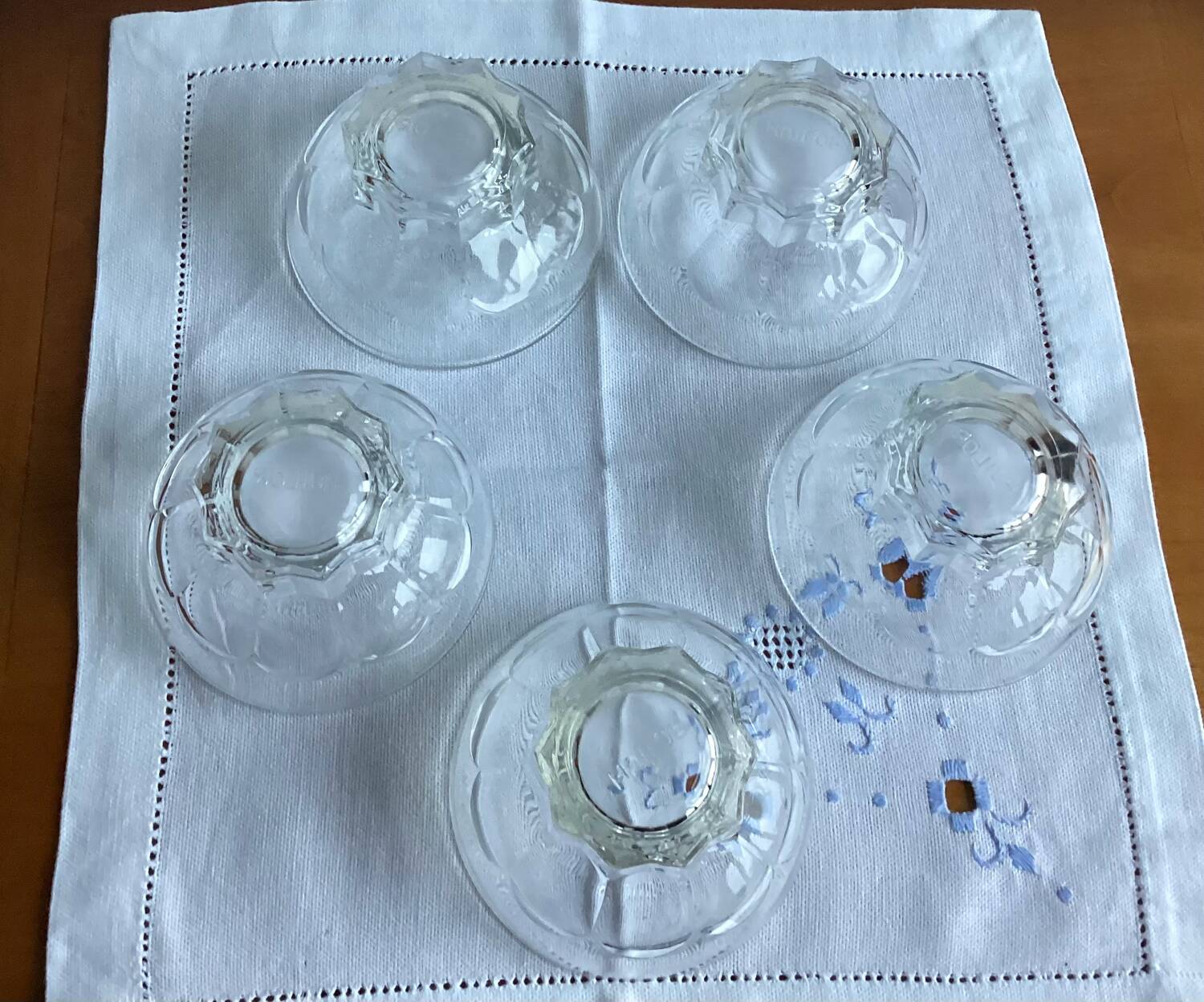 Set of 5 transparent glass cups - vintage