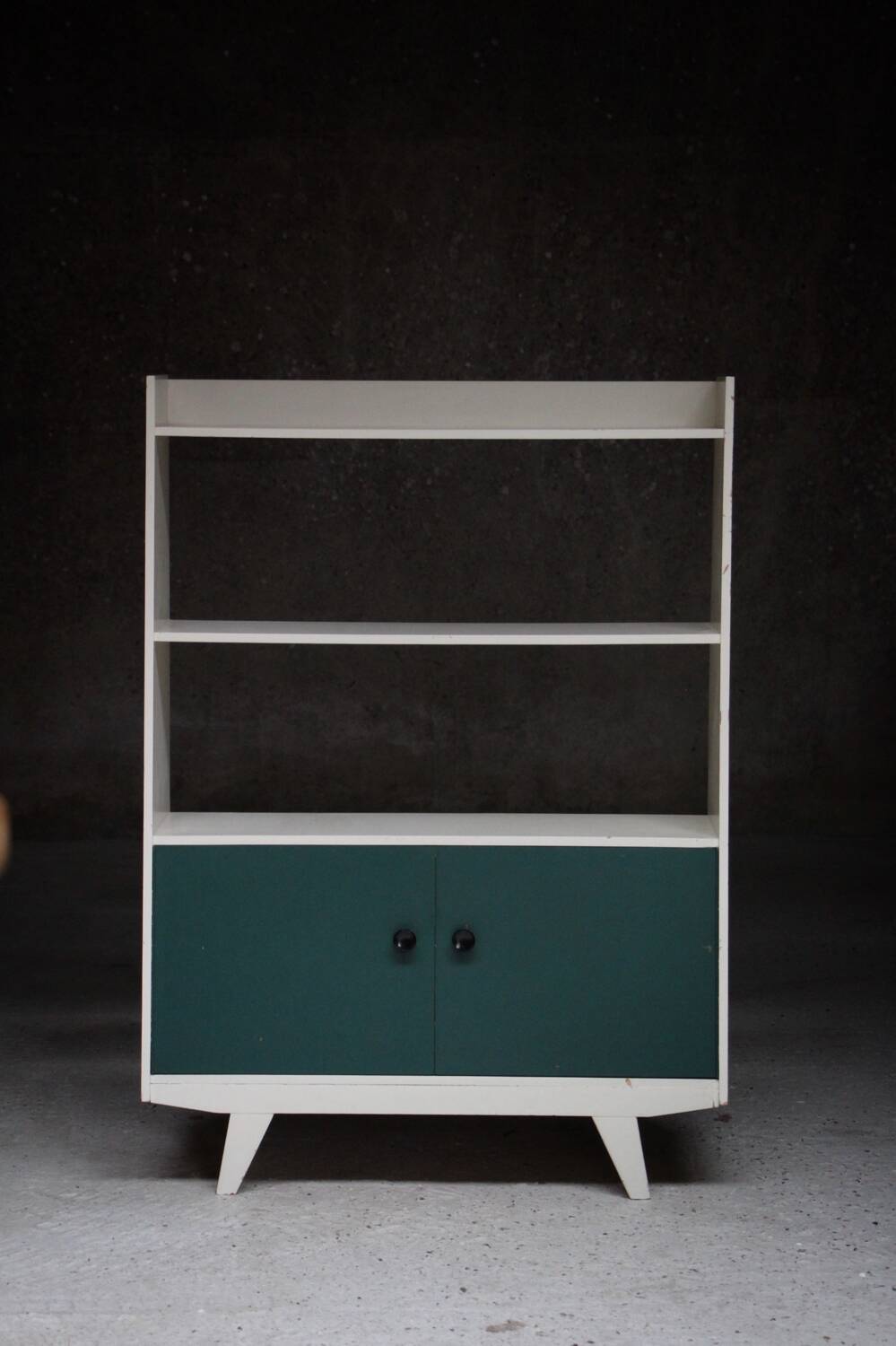Modernist bookcase / shelf design Holland 1960