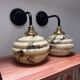 Paire d’appliques murales en opaline marbrée
