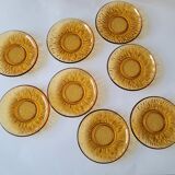 Set of 8 cups and amber glass under cups