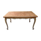 Italian table in clear chechen