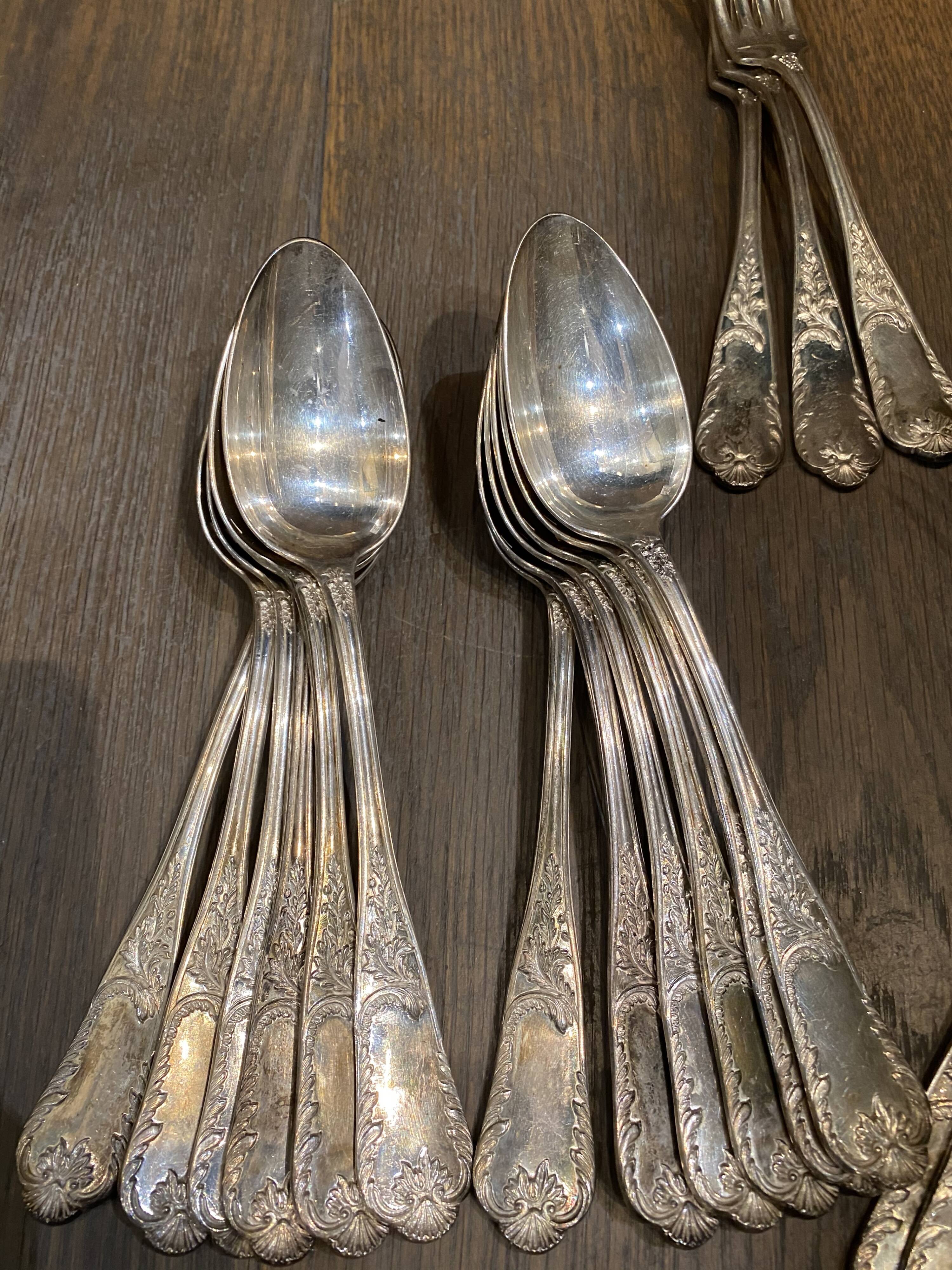 Cutlery housewife 39 pieces Armand Fresnais Paris