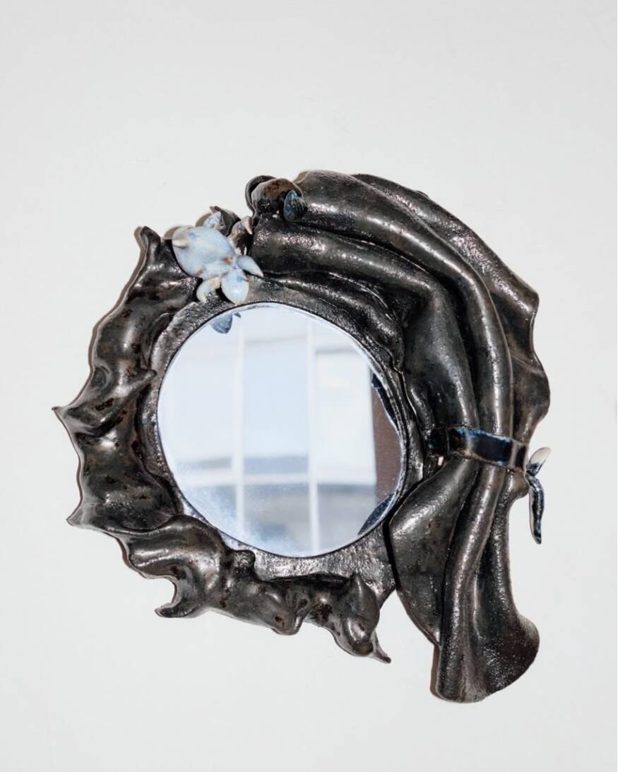 Lift the veil small mirror