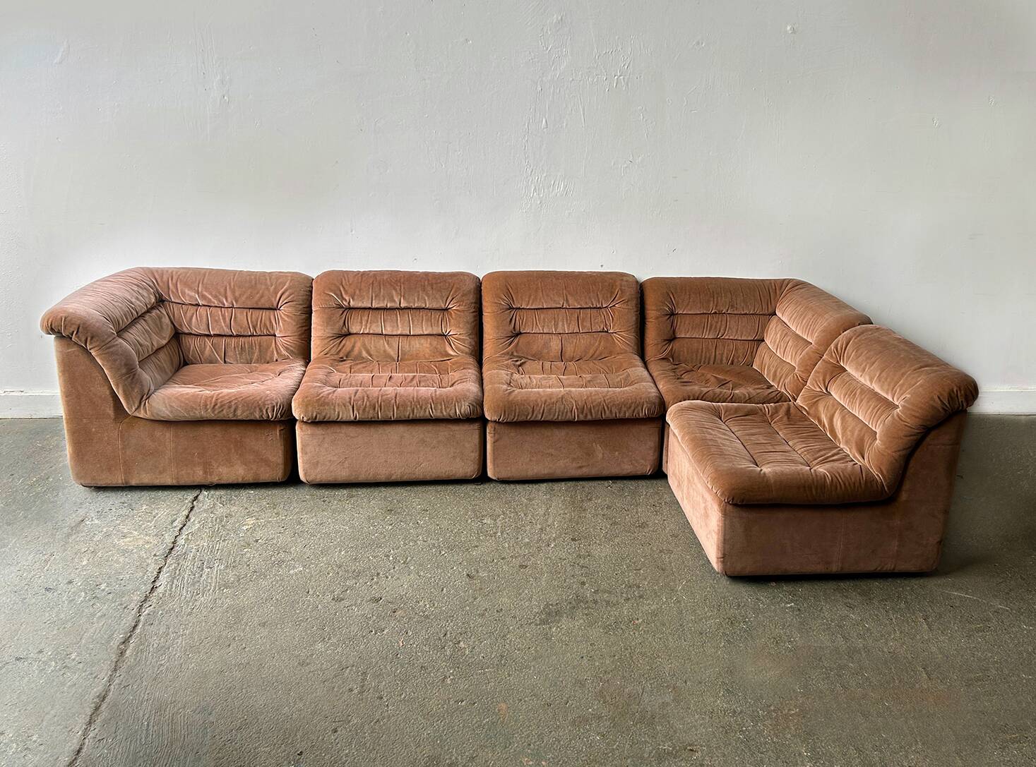 1970s Mid-Century modern  modular sofa by Rodney Kinsman for OMK