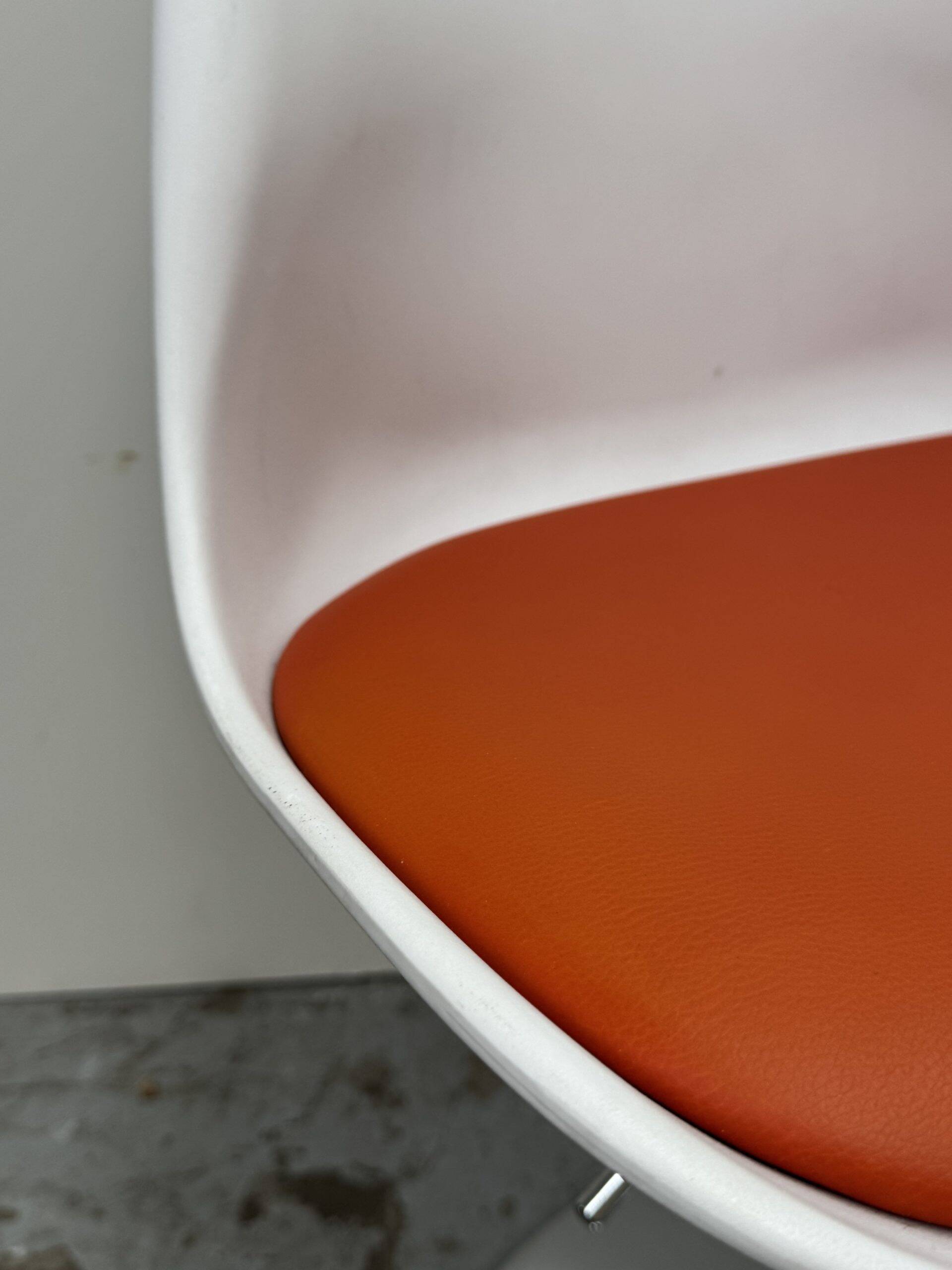 Tulip chair