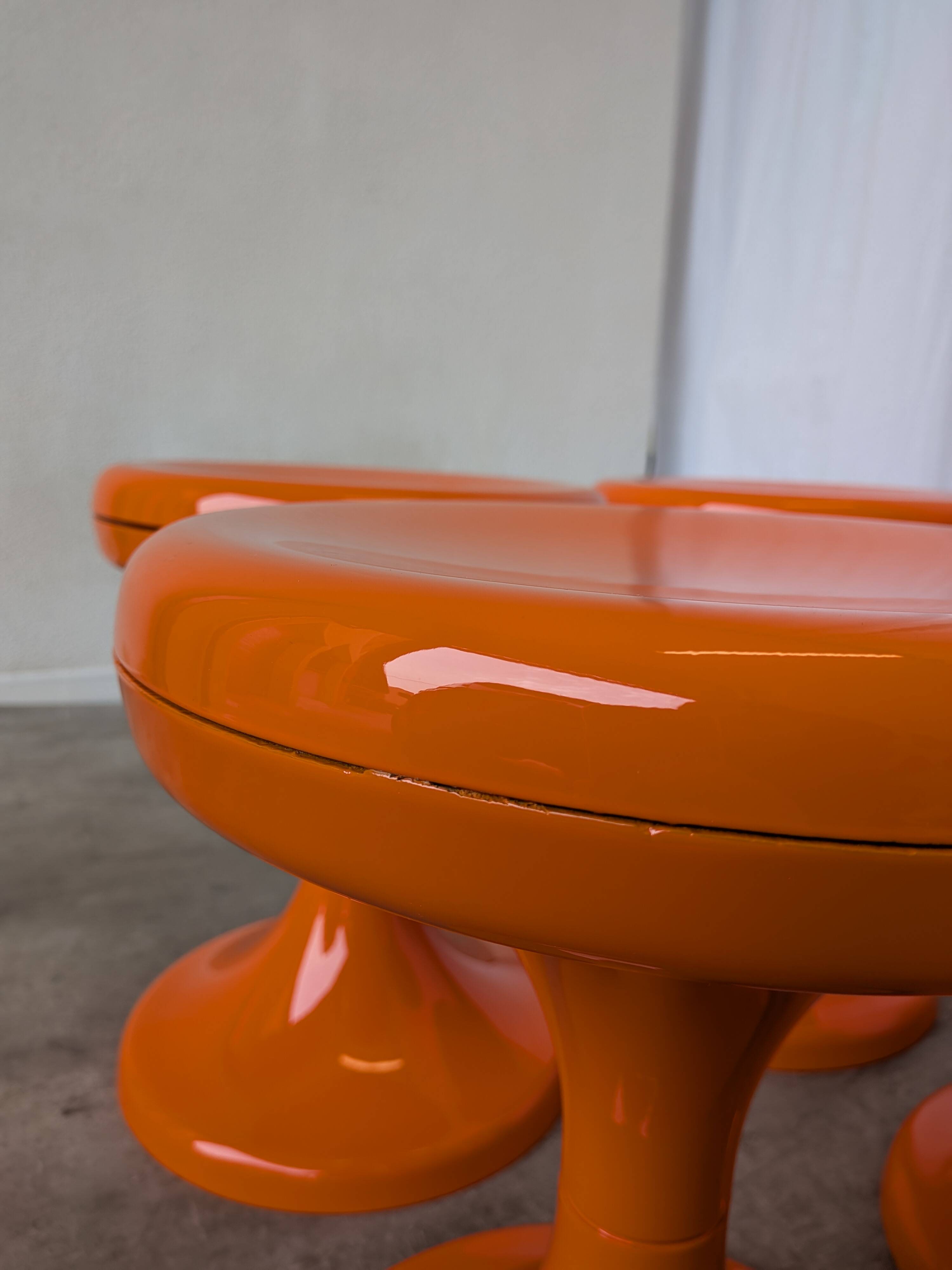 Set of 4 Vintage Mushroom Stool “Jurček” by Meblo, Retro Orange 1960s – Spa