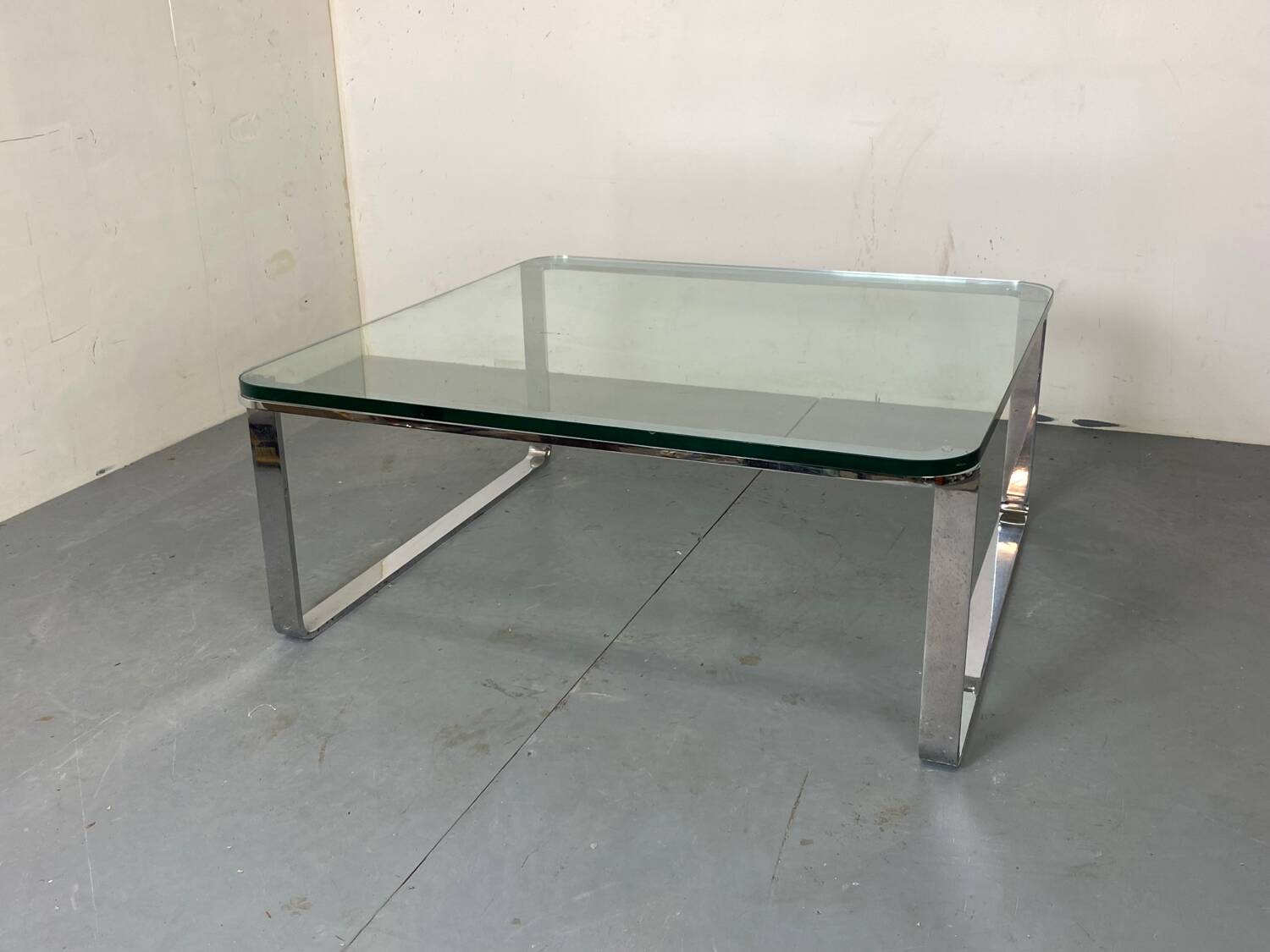 Table basse moderniste suisse en chrome, acier et verre de Strässle, années 1970