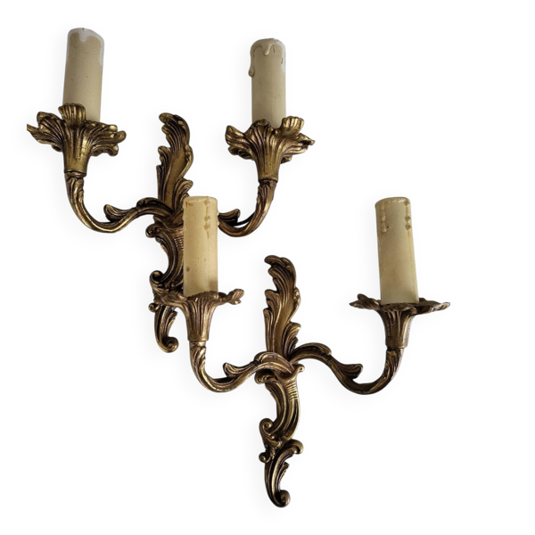 Ancienne paire d'appliques en métal doré style Louis XV - 2 lumières — Beyit