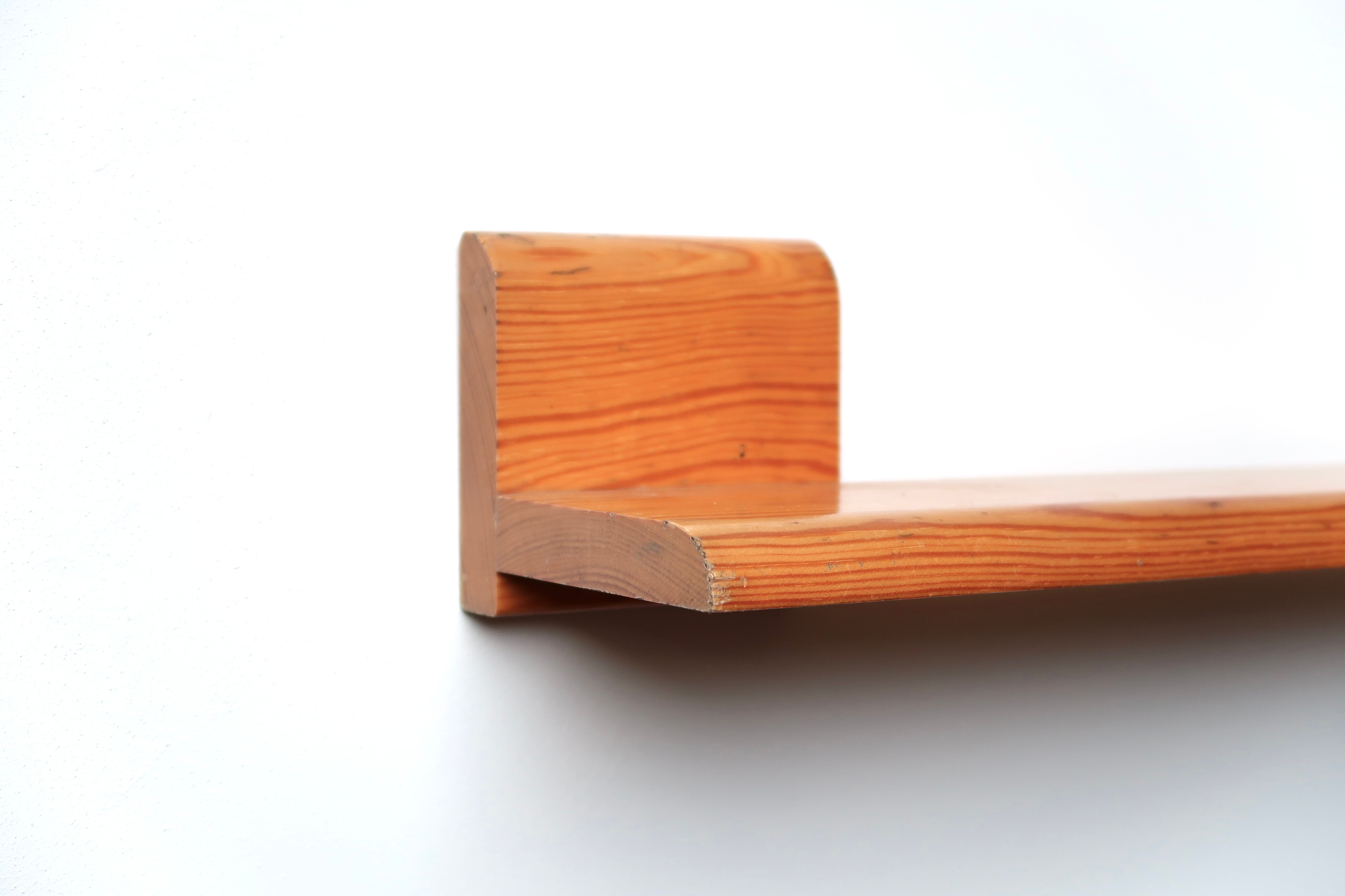 Etagère en bois blond, années 70
