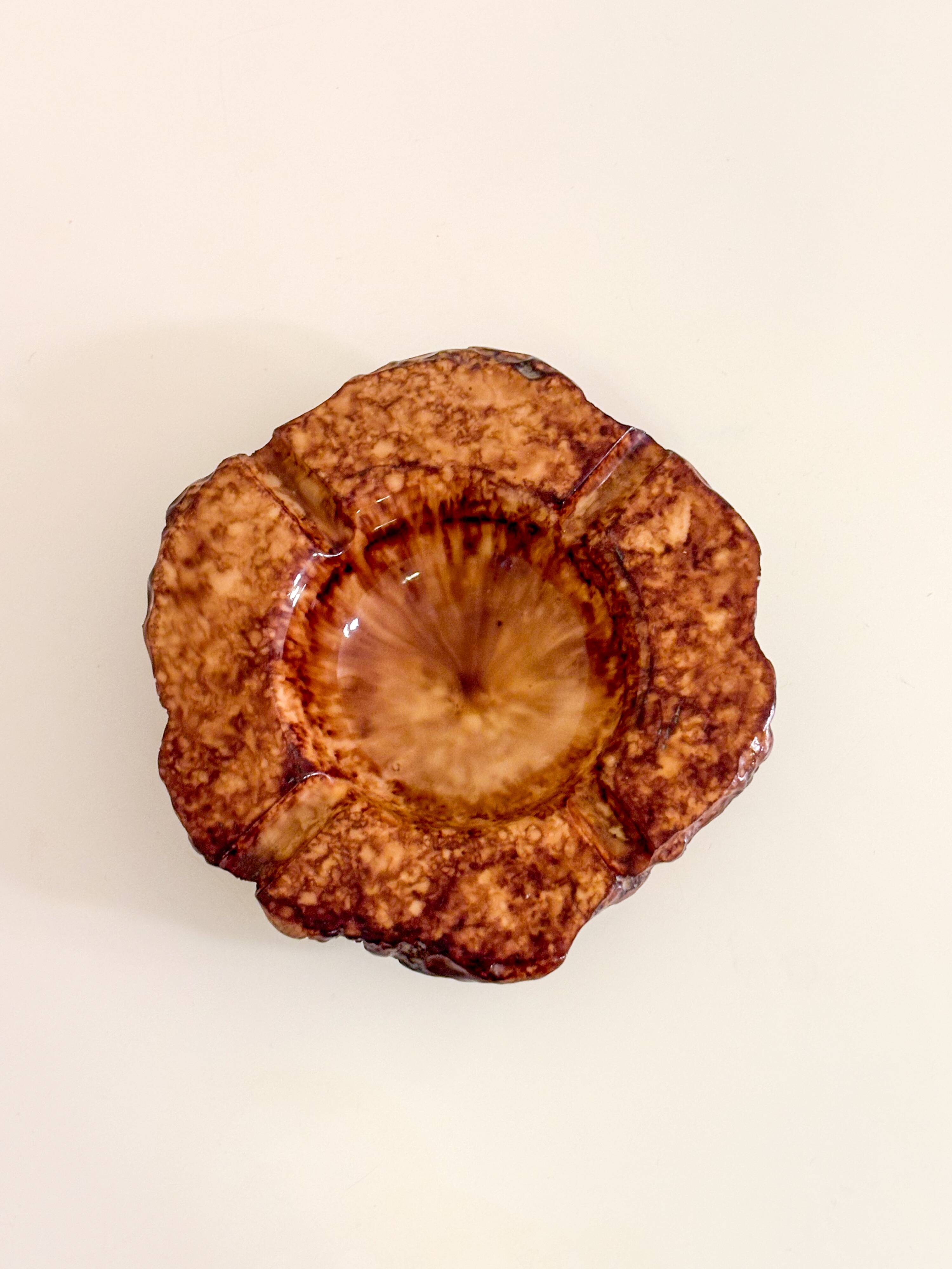 Cendrier en albâtre marron, 1960