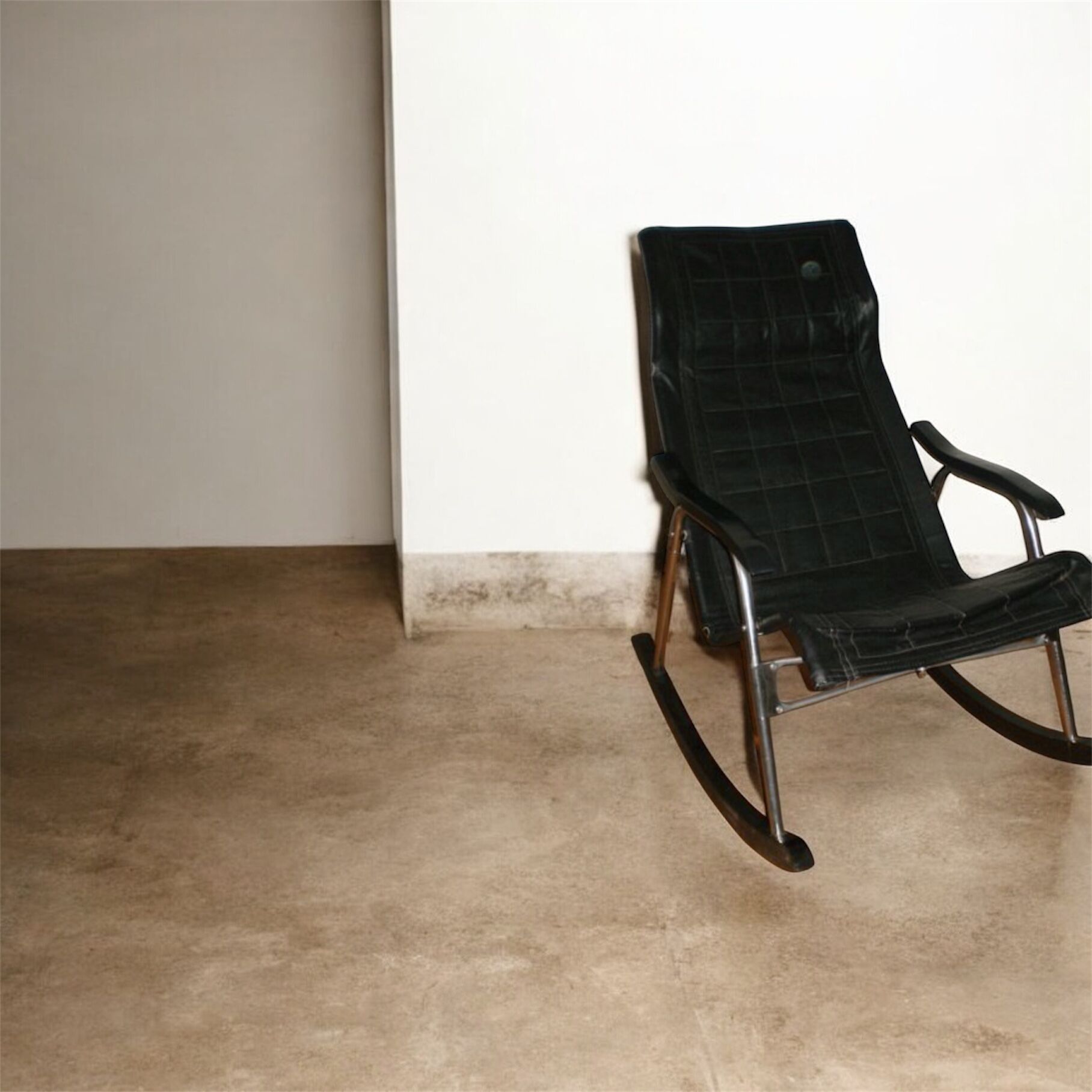 Rocking chair by Takeshi Nii - Leather and wood - 60s