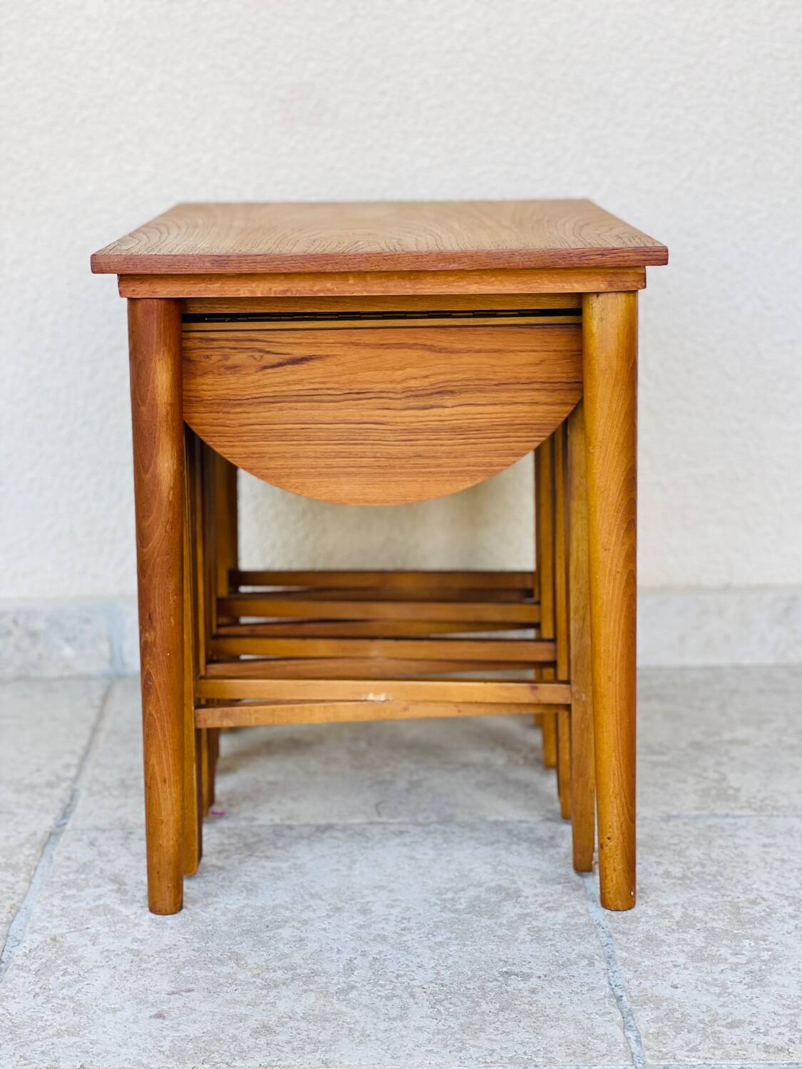 Vintage Scandinavian coffee table in teak from the 1960s.