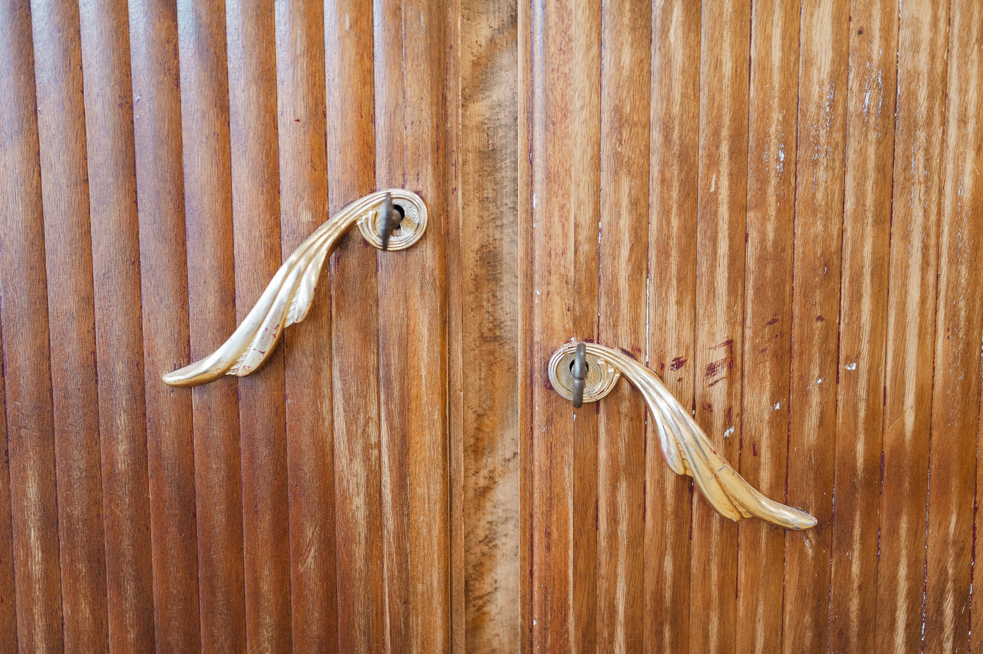 Asymmetrical wardrobe