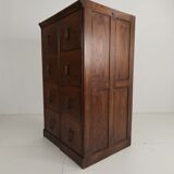 Armoire à archives double en chêne massif – Pays-Bas, 1920–1940