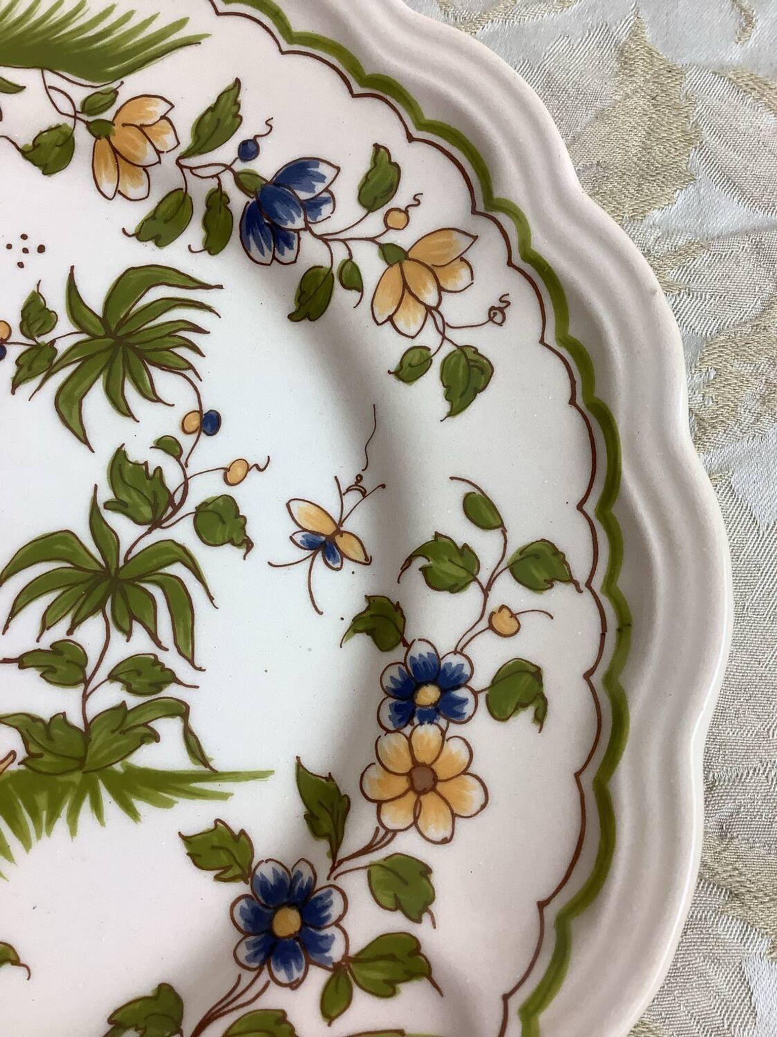 Assiette ancienne décorative Moustiers France