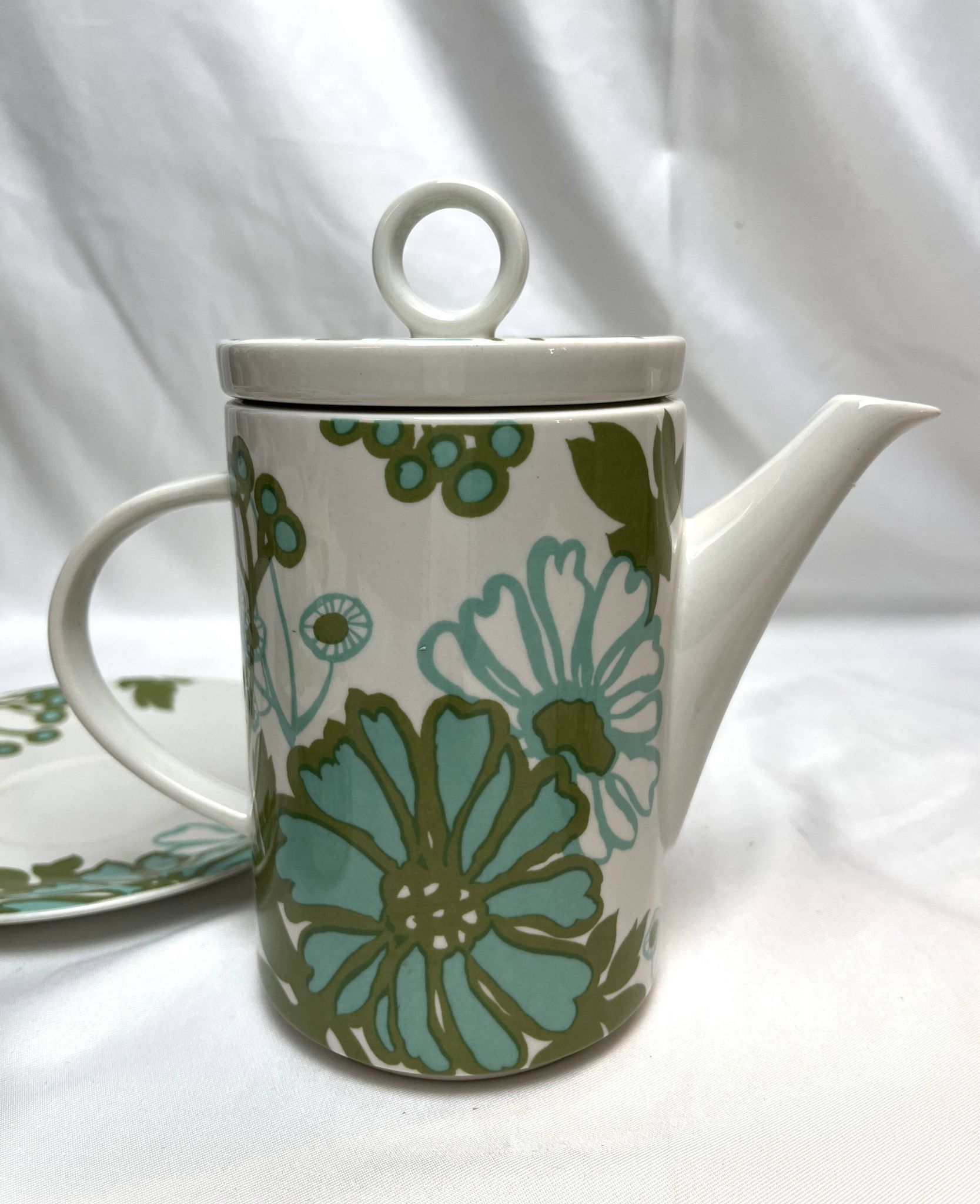 Vintage Villeroy & Boch Scarlett tea set circa 1960