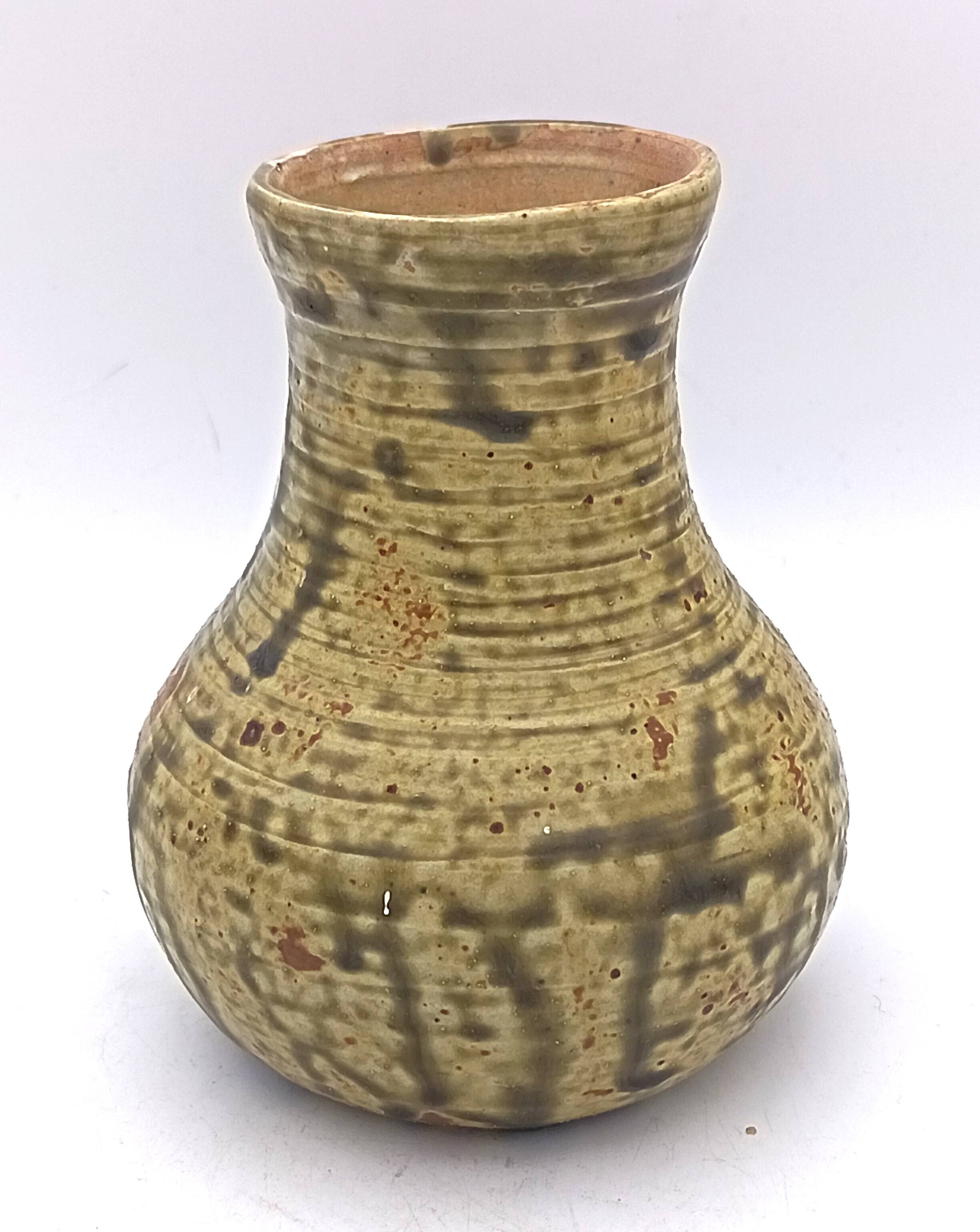 Stoneware vase signed Pierre Lion, Saint-Amand-en-Puisaye.
