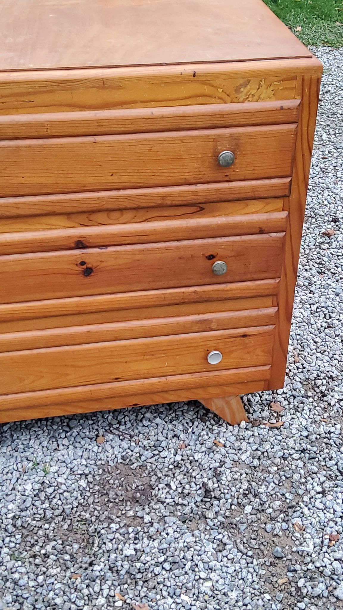 Vintage chest of drawers from the 50s with compass feet and 3 drawers