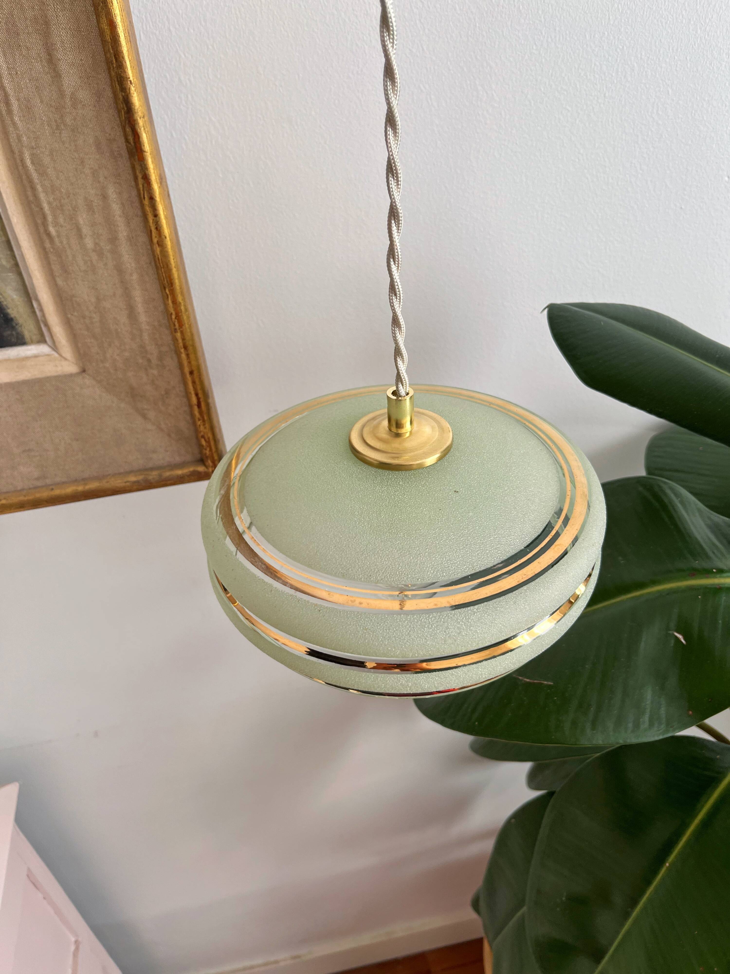 Suspension in green granite glass with gold edging - 4 copies in stock