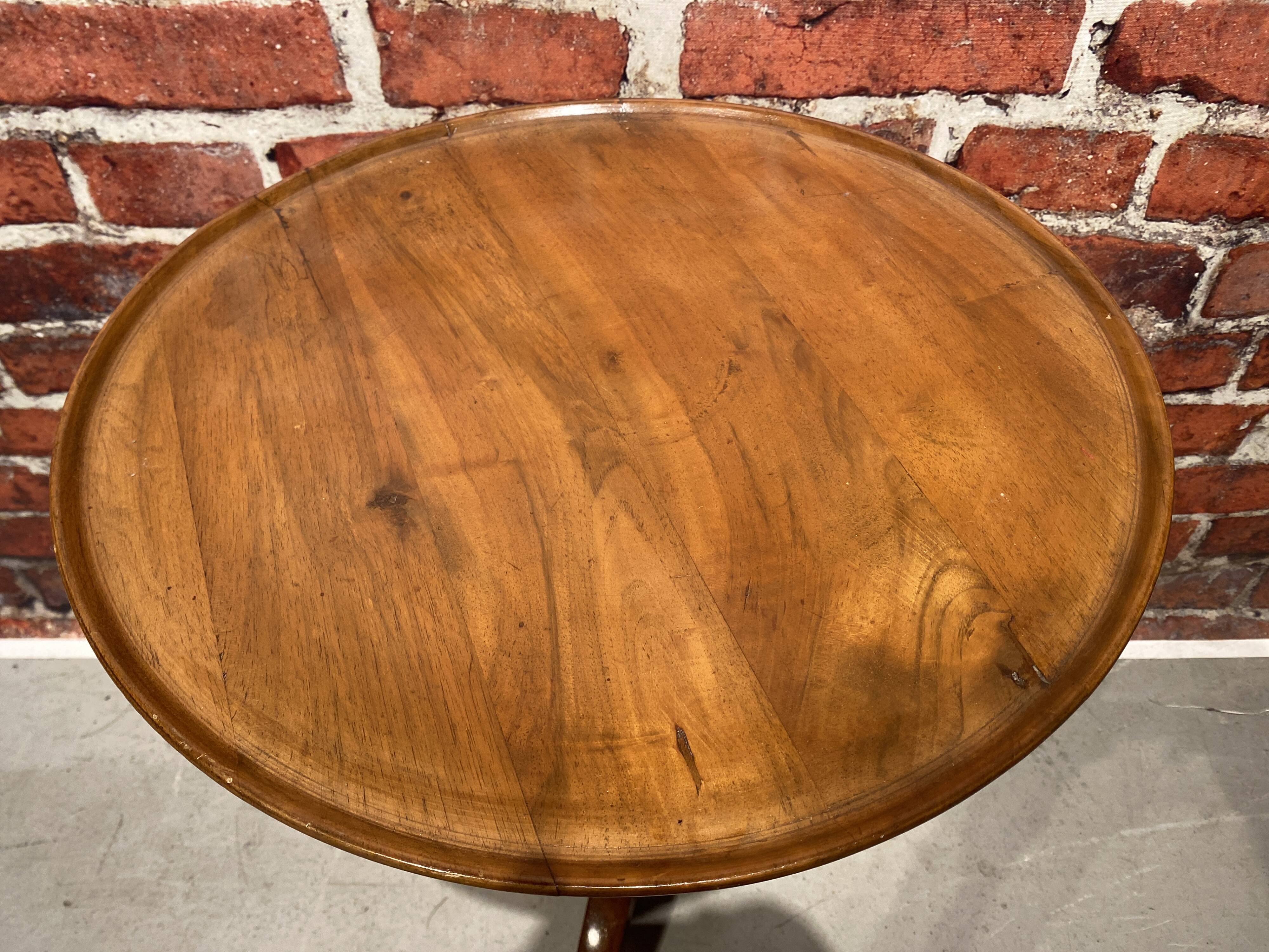 Wooden pedestal table