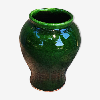 Vase en terre cuite, émaillé et vert