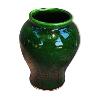 Vase en terre cuite, émaillé et vert
