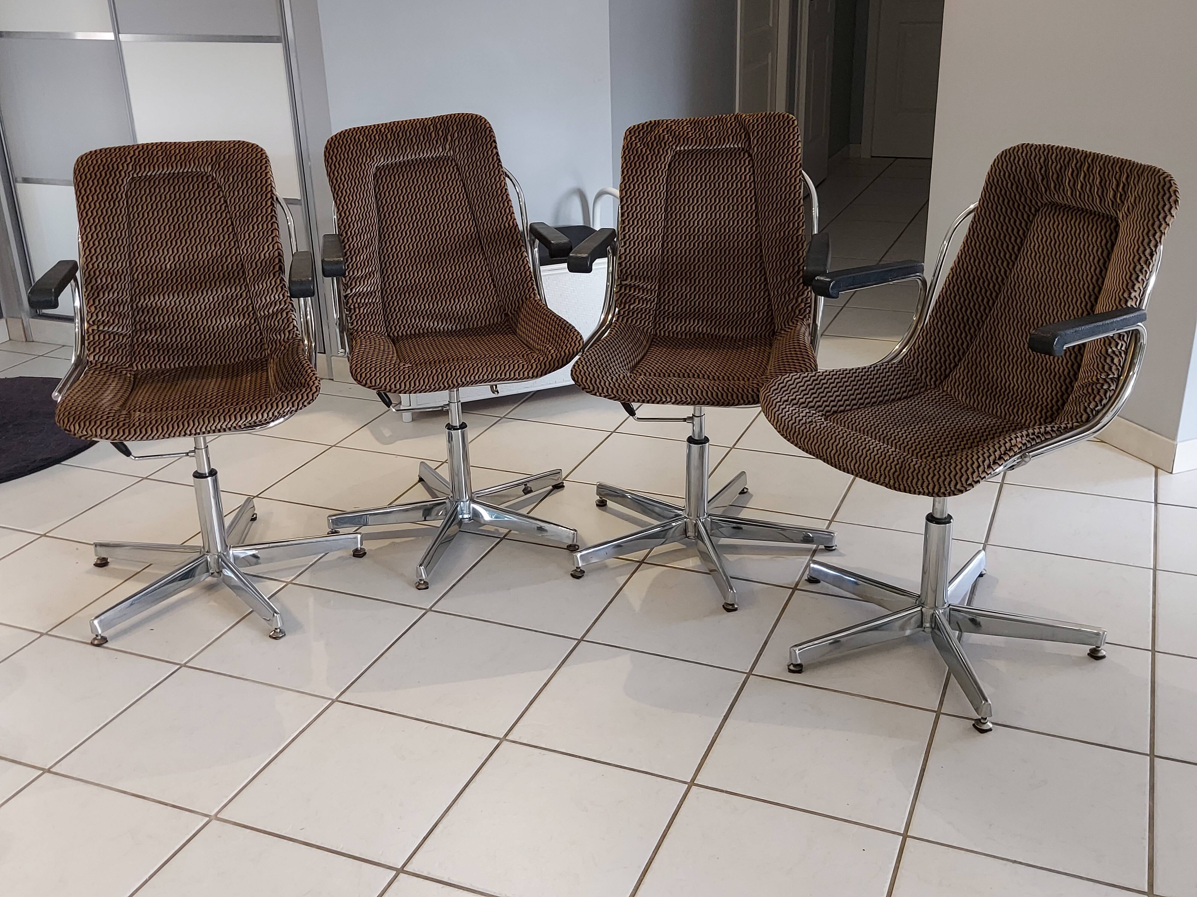 Suite of 4 chairs vintage armchairs 1970