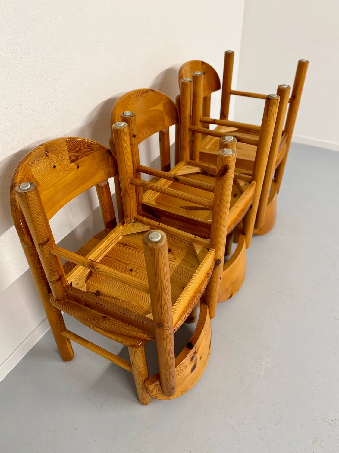 Set of 6 solid pine chairs, Scandinavian design, Reiner Daumiller