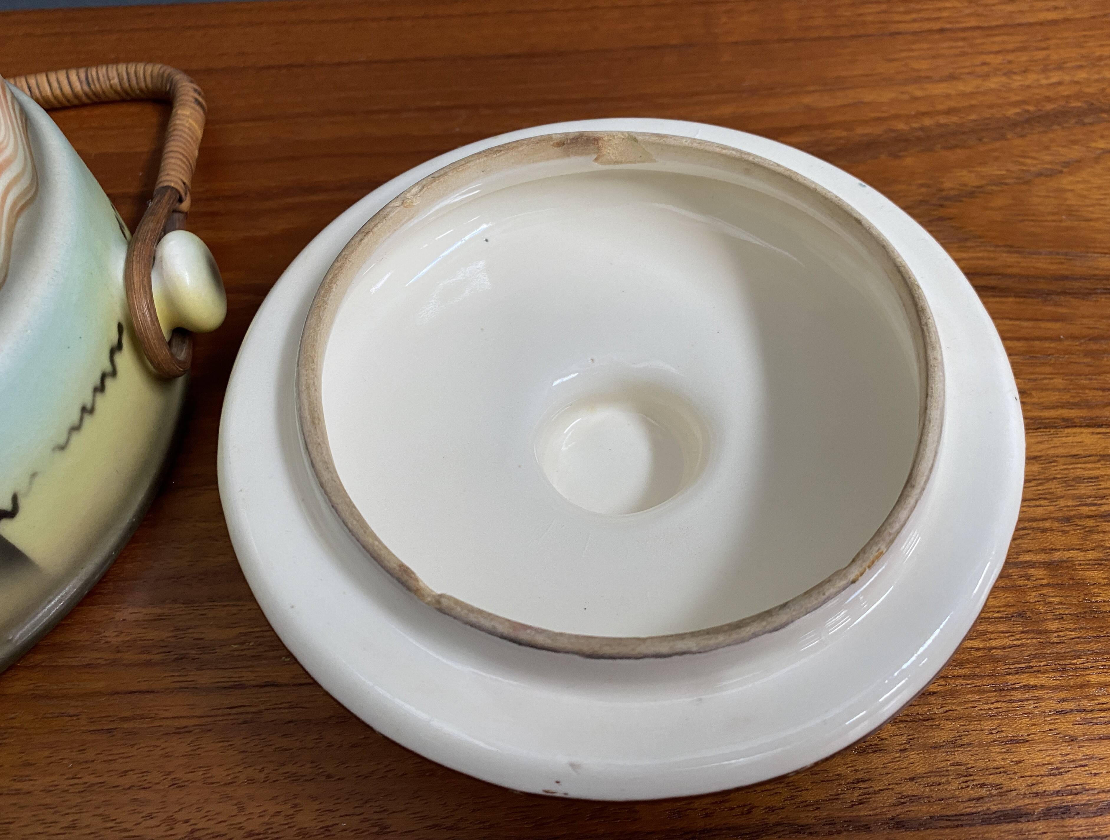 Art deco ceramic candy or cookie jar