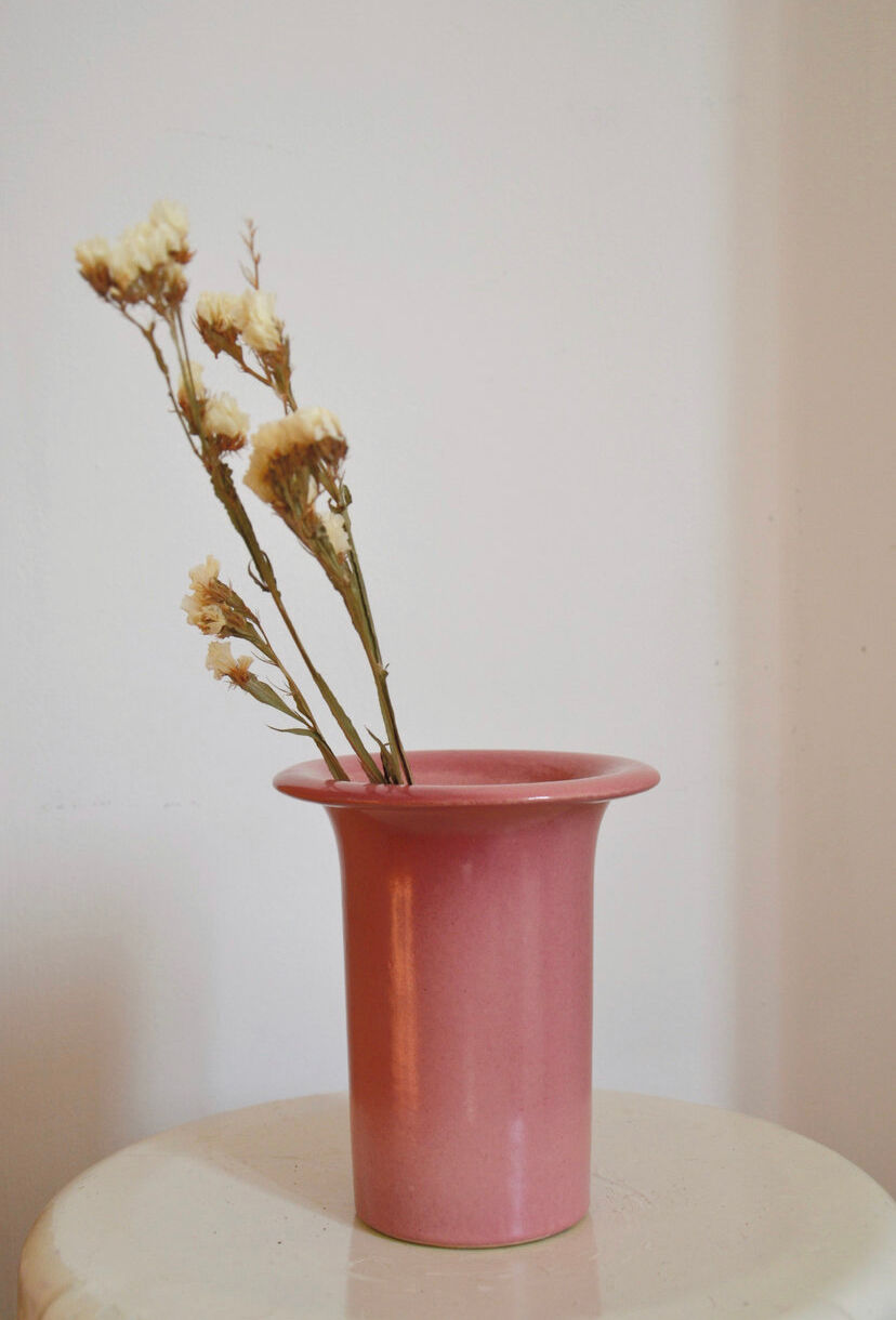 Pink vintage vase with rounded edges