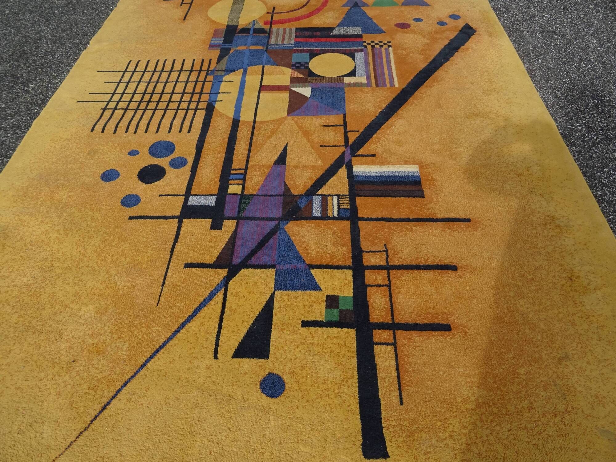 Large wool rug in Kandinsky design from the 80s.