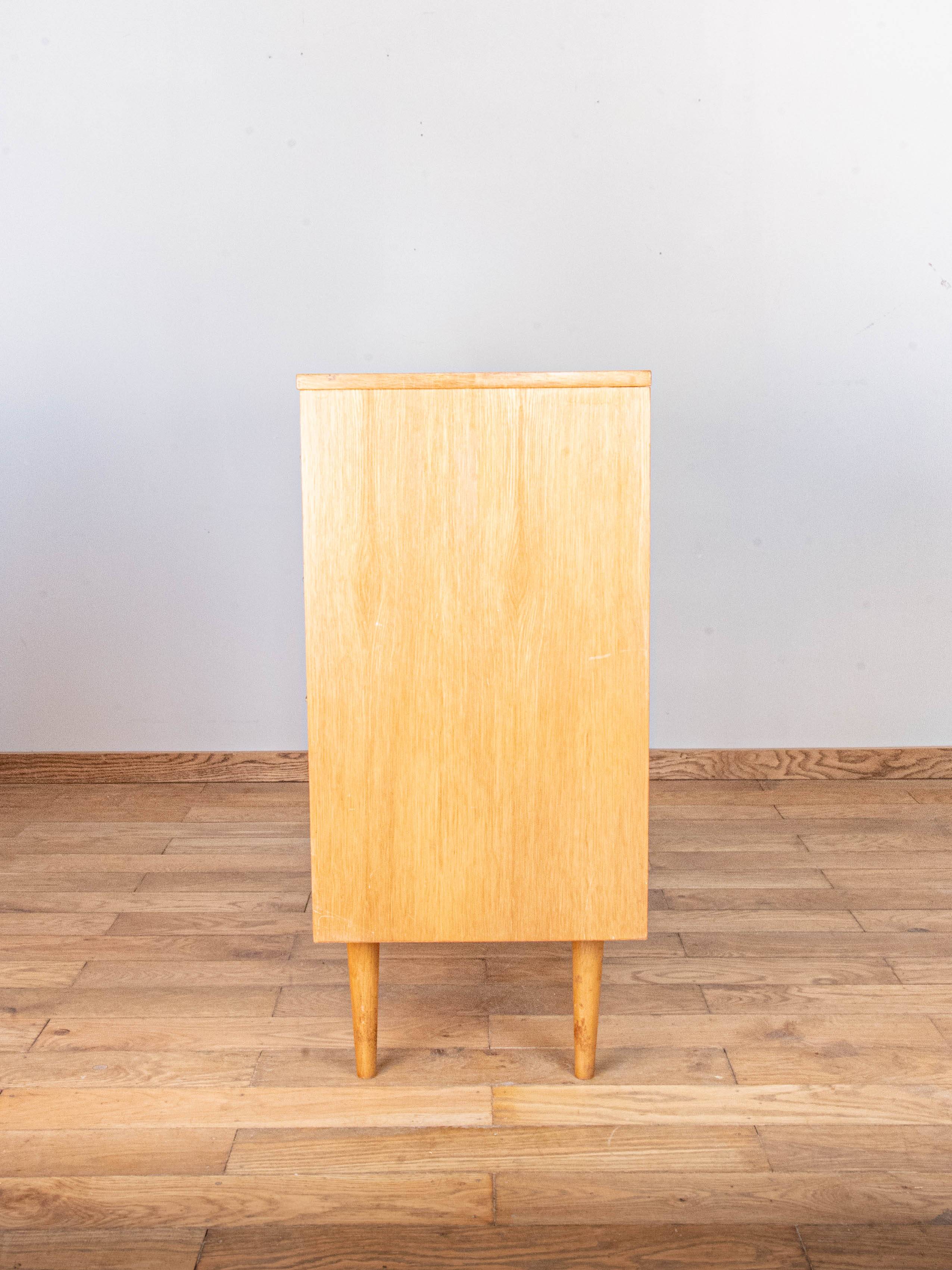 Scandinavian chest of drawers